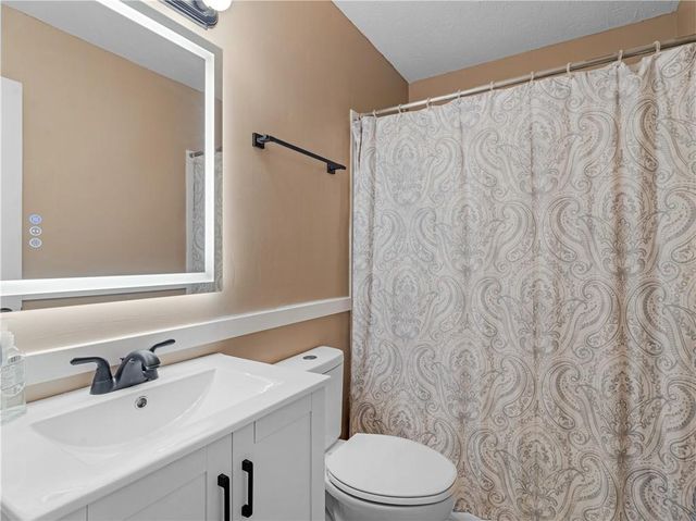 4123 Red Laurel Way, Snellville, GA 30039