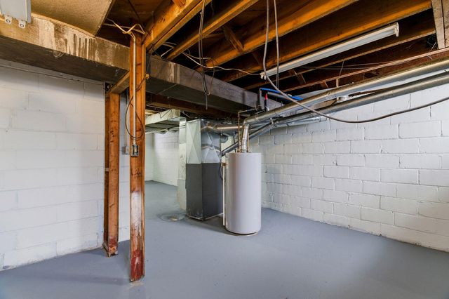 19400 Forrer Street, Detroit, MI 48235