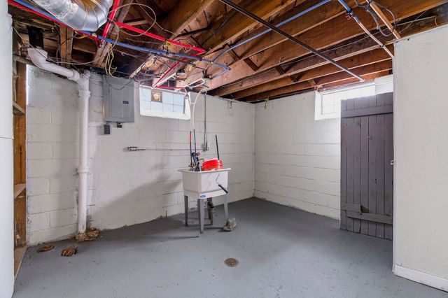 19400 Forrer Street, Detroit, MI 48235