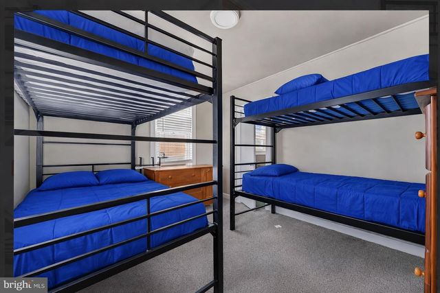 120 E SCHELLENGER AVE, Wildwood, NJ 08260