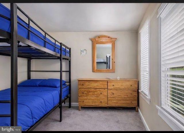 120 E SCHELLENGER AVE, Wildwood, NJ 08260