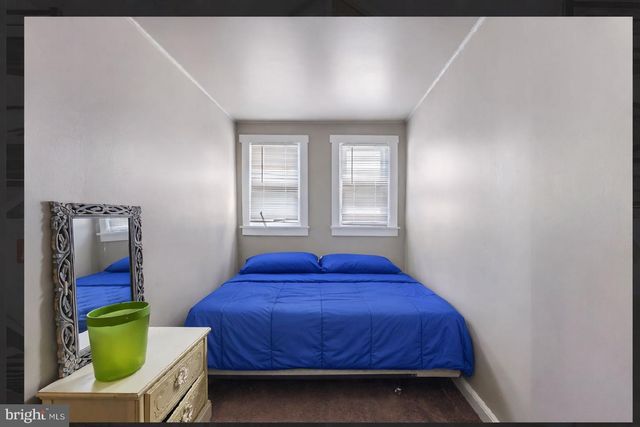 120 E SCHELLENGER AVE, Wildwood, NJ 08260