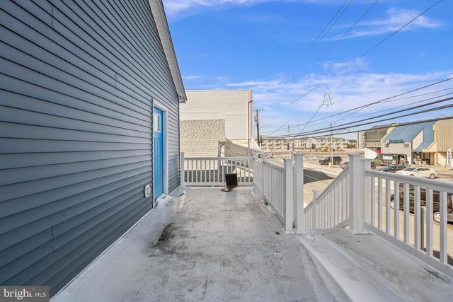 120 E SCHELLENGER AVE, Wildwood, NJ 08260