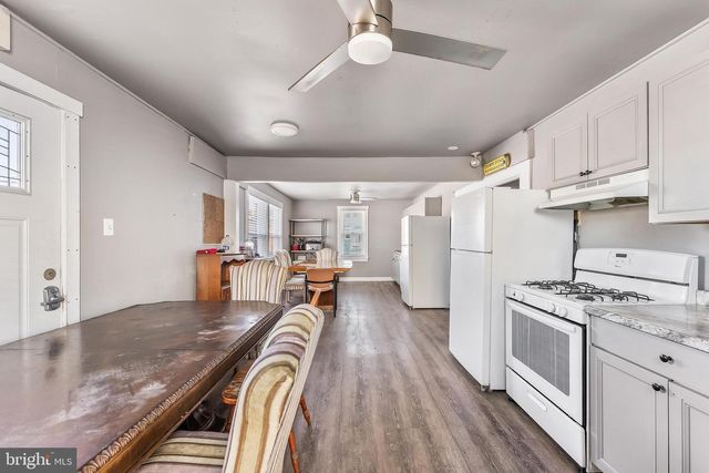 120 E SCHELLENGER AVE, Wildwood, NJ 08260