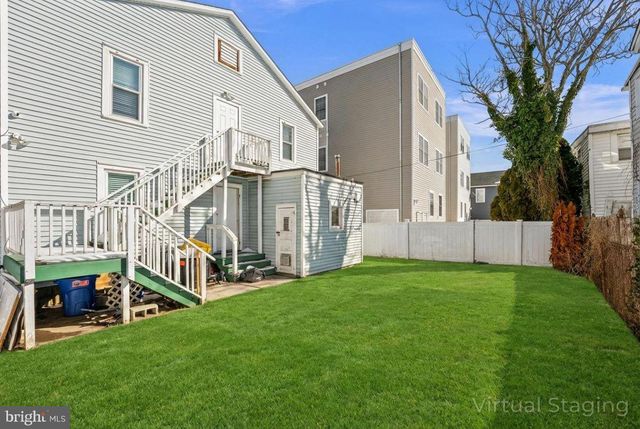 120 E SCHELLENGER AVE, Wildwood, NJ 08260