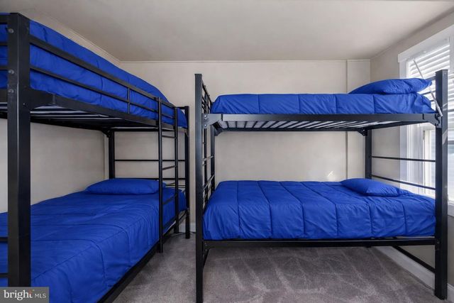 120 E SCHELLENGER AVE, Wildwood, NJ 08260