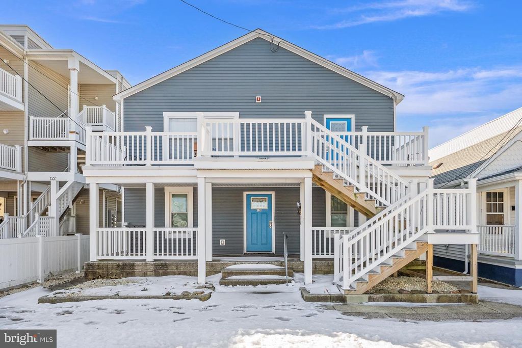 120 E SCHELLENGER AVE, Wildwood, NJ 08260
