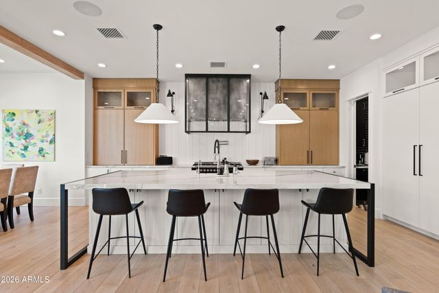 5309 N 33RD Street, Phoenix, AZ 85018