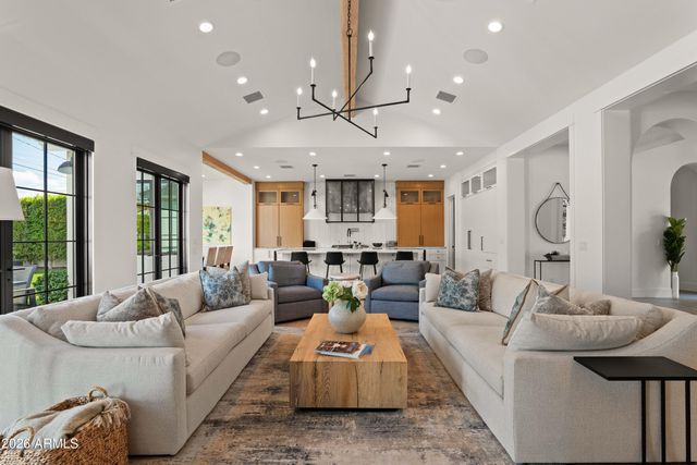 5309 N 33RD Street, Phoenix, AZ 85018