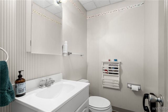 1717 Mackenna Avenue, Niagara Falls, NY 14303