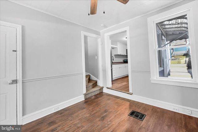 547 S 10TH ST, Reading, PA 19602