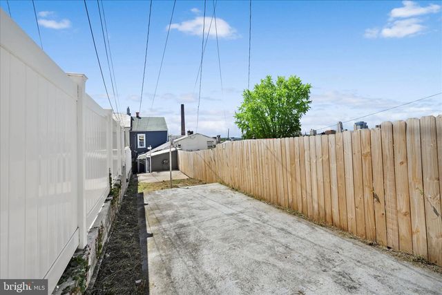547 S 10TH ST, Reading, PA 19602