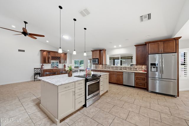 14411 W RAVENSWOOD Drive, Sun City West, AZ 85375