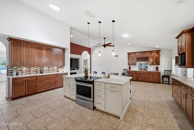 14411 W RAVENSWOOD Drive, Sun City West, AZ 85375