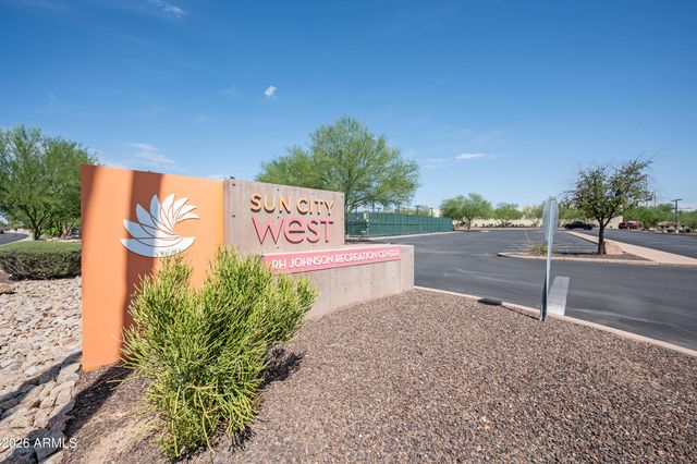 14411 W RAVENSWOOD Drive, Sun City West, AZ 85375