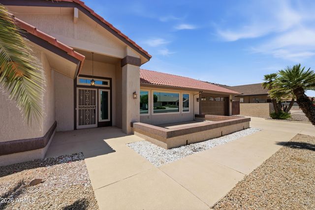 14411 W RAVENSWOOD Drive, Sun City West, AZ 85375