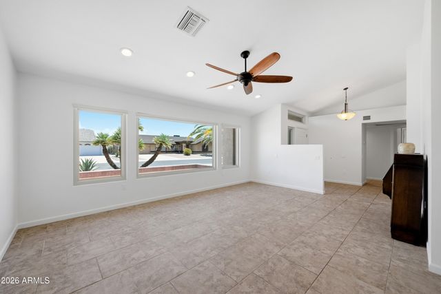 14411 W RAVENSWOOD Drive, Sun City West, AZ 85375