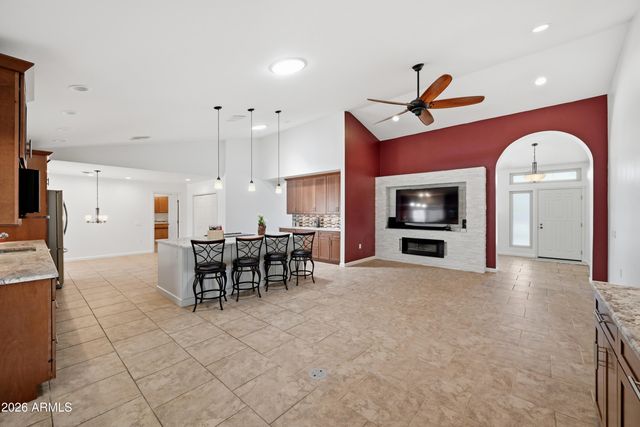 14411 W RAVENSWOOD Drive, Sun City West, AZ 85375