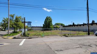 902 Pacific Av SE, Albany, OR 97321