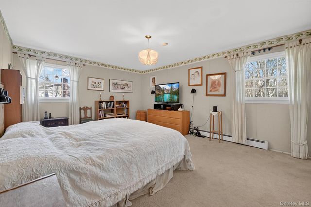 38 E Mayer Drive, Suffern, NY 10901