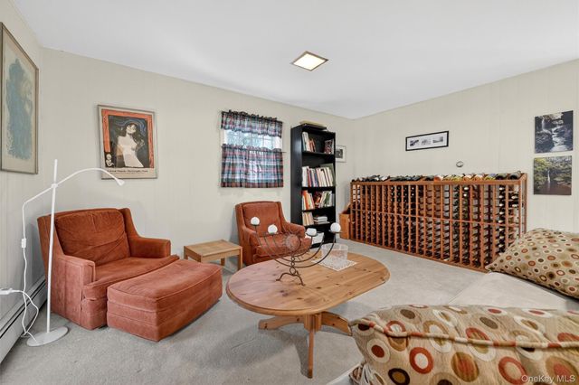 38 E Mayer Drive, Suffern, NY 10901