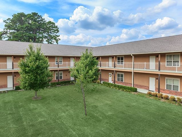 2619 N Quality Lane 121, Fayetteville, AR 72703