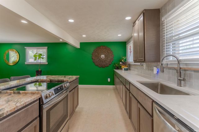 1922 S Lombard Avenue, Evansville, IN 47714