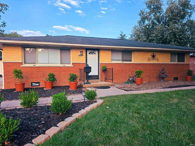 1922 S Lombard Avenue, Evansville, IN 47714
