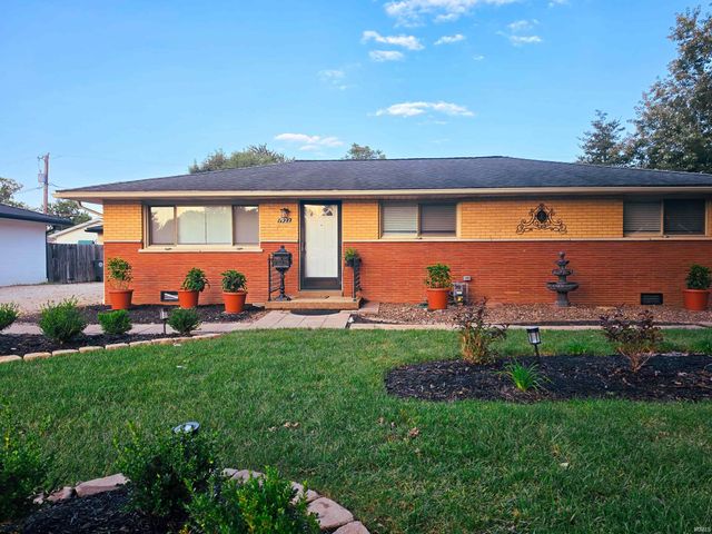 1922 S Lombard Avenue, Evansville, IN 47714