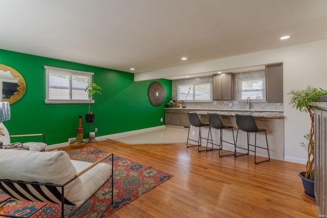 1922 S Lombard Avenue, Evansville, IN 47714