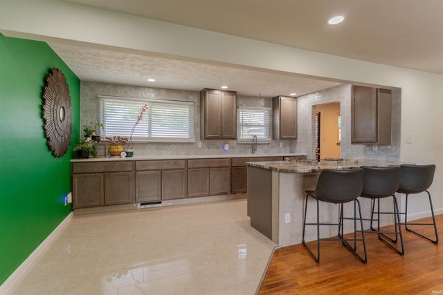 1922 S Lombard Avenue, Evansville, IN 47714