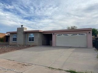 833 W Hawaii Drive, Tucson, AZ 85706