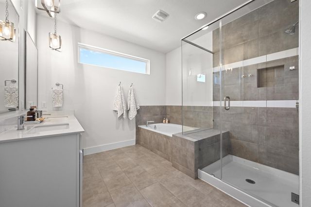 8922 Menchaca RD 303, Austin, TX 78748