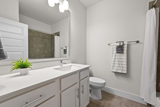 8922 Menchaca RD 303, Austin, TX 78748