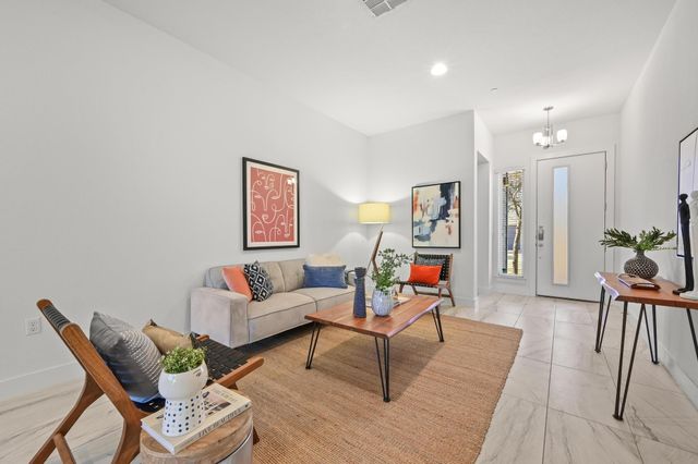 8922 Menchaca RD 303, Austin, TX 78748