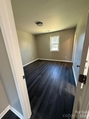 624 Northway Drive, Charlotte, NC 28208