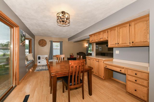 664 Austin ROAD, Burlington, WI 53105