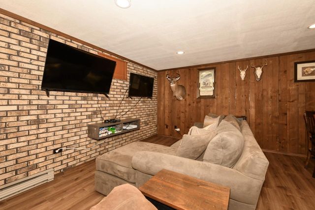 664 Austin ROAD, Burlington, WI 53105