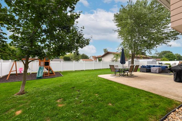 664 Austin ROAD, Burlington, WI 53105
