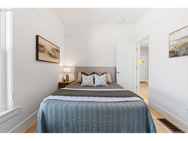 5811 N PRINCETON St, Portland, OR 97203
