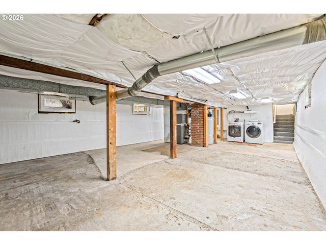 5811 N PRINCETON St, Portland, OR 97203