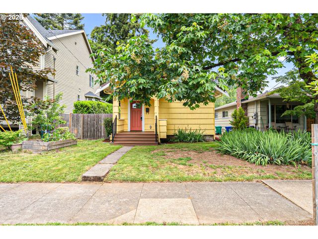 5811 N PRINCETON St, Portland, OR 97203
