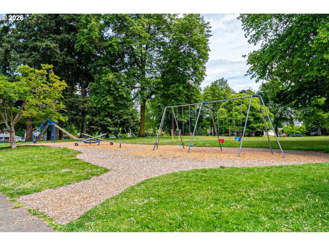 5811 N PRINCETON St, Portland, OR 97203