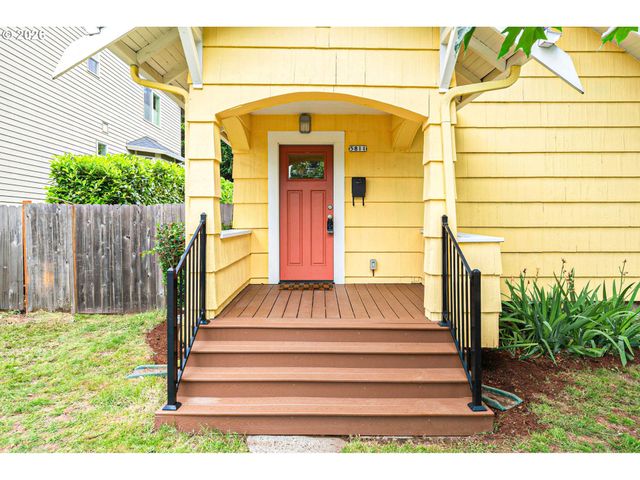 5811 N PRINCETON St, Portland, OR 97203