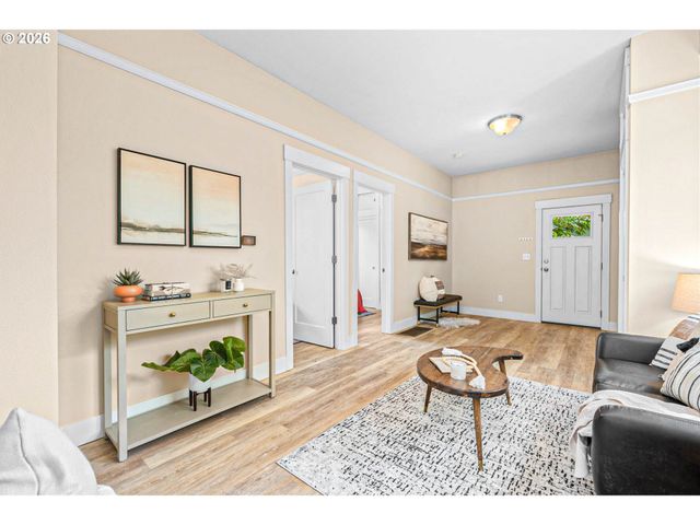 5811 N PRINCETON St, Portland, OR 97203