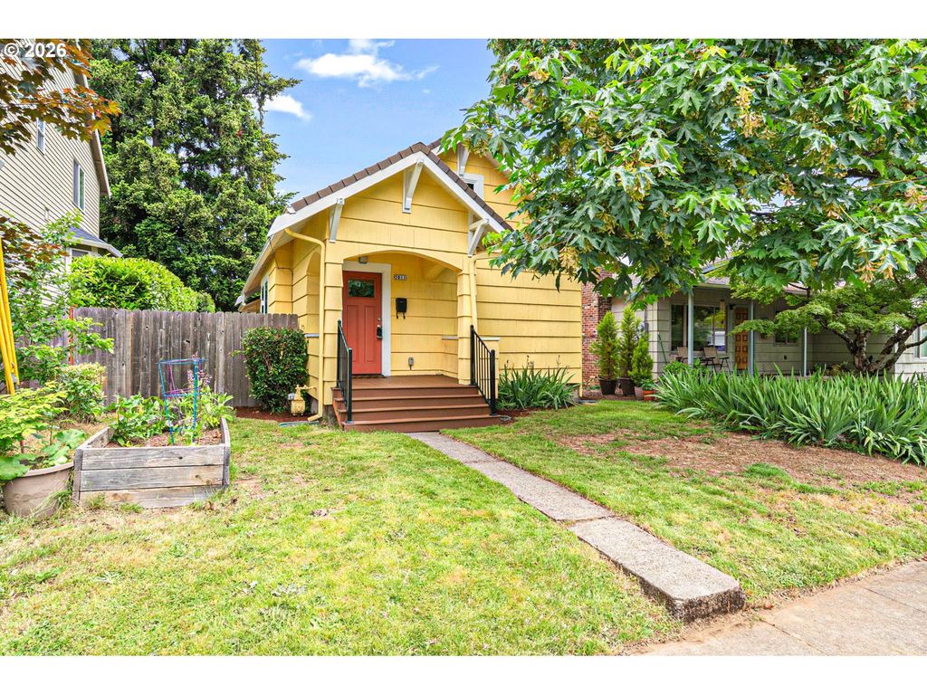 5811 N PRINCETON St, Portland, OR 97203
