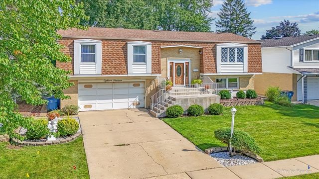 1814 W Catalpa Lane, Mount Prospect, IL 60056