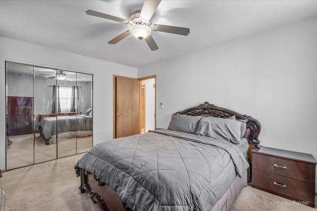 1814 W Catalpa Lane, Mount Prospect, IL 60056