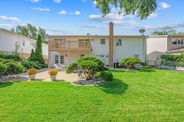 1814 W Catalpa Lane, Mount Prospect, IL 60056