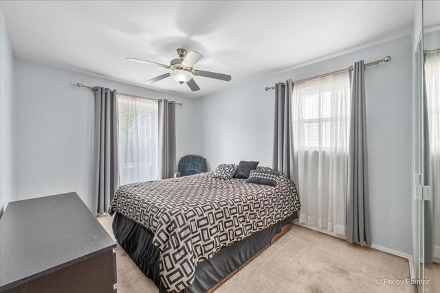 1814 W Catalpa Lane, Mount Prospect, IL 60056